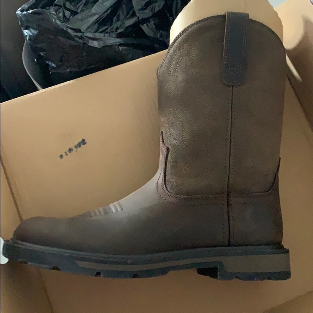 Ariat Men’s Groundbreaker Pull-On Work Boot